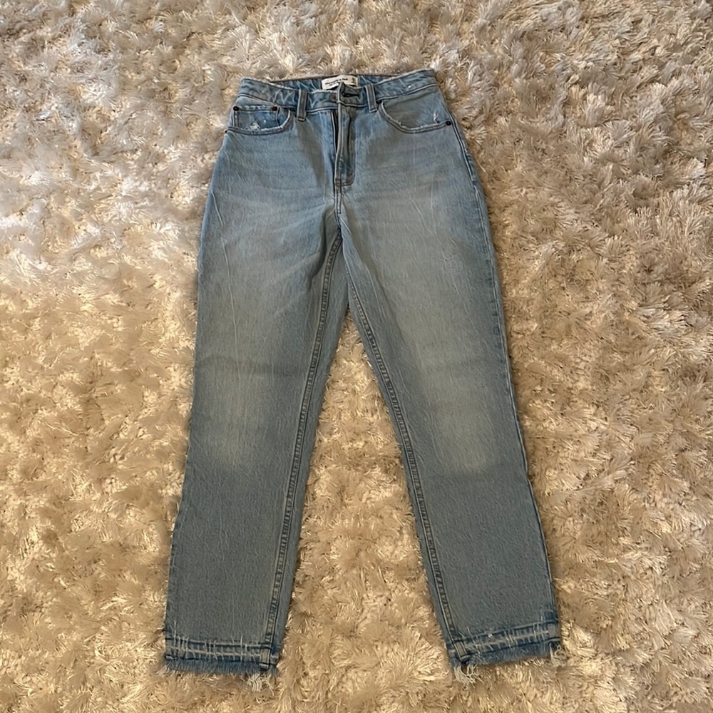 Abercrombie Curve Love High Rise Mom Jean